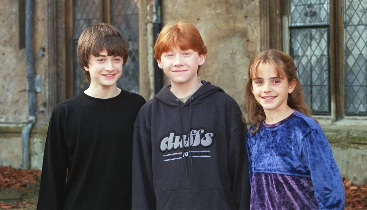 Daniel Radcliffe (Harry Potter), Rupert Grint (Roney Weasley) e Emma Watson (Hermione Granger)
