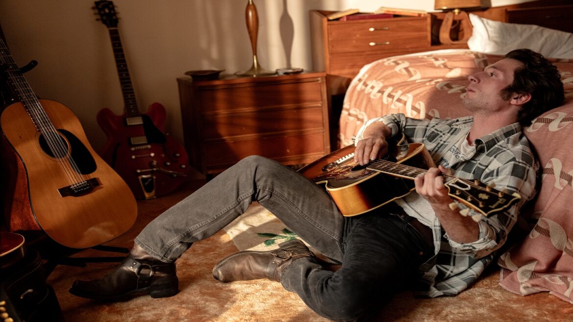 CRÍTICA – SPRINGSTEEN: SALVE-ME DO DESCONHECIDO