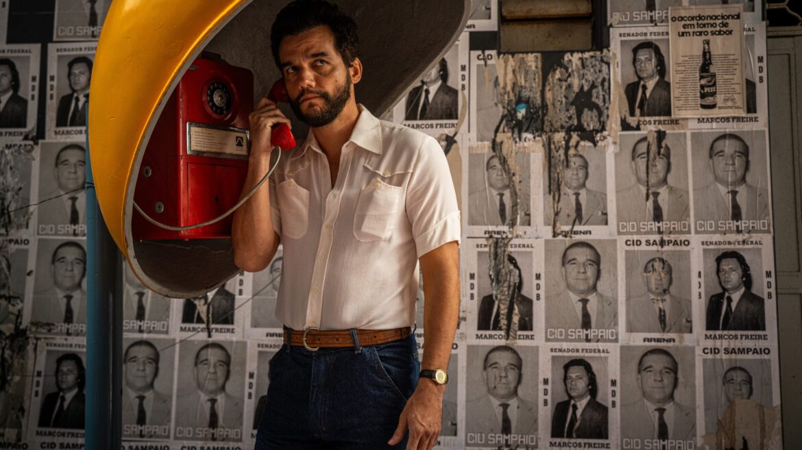 Na véspera do Oscar, CineB e Brazucah Produções exibem ‘O Agente Secreto’, com sessão gratuita e pipoca no Sindicato dos Bancários de São Paulo